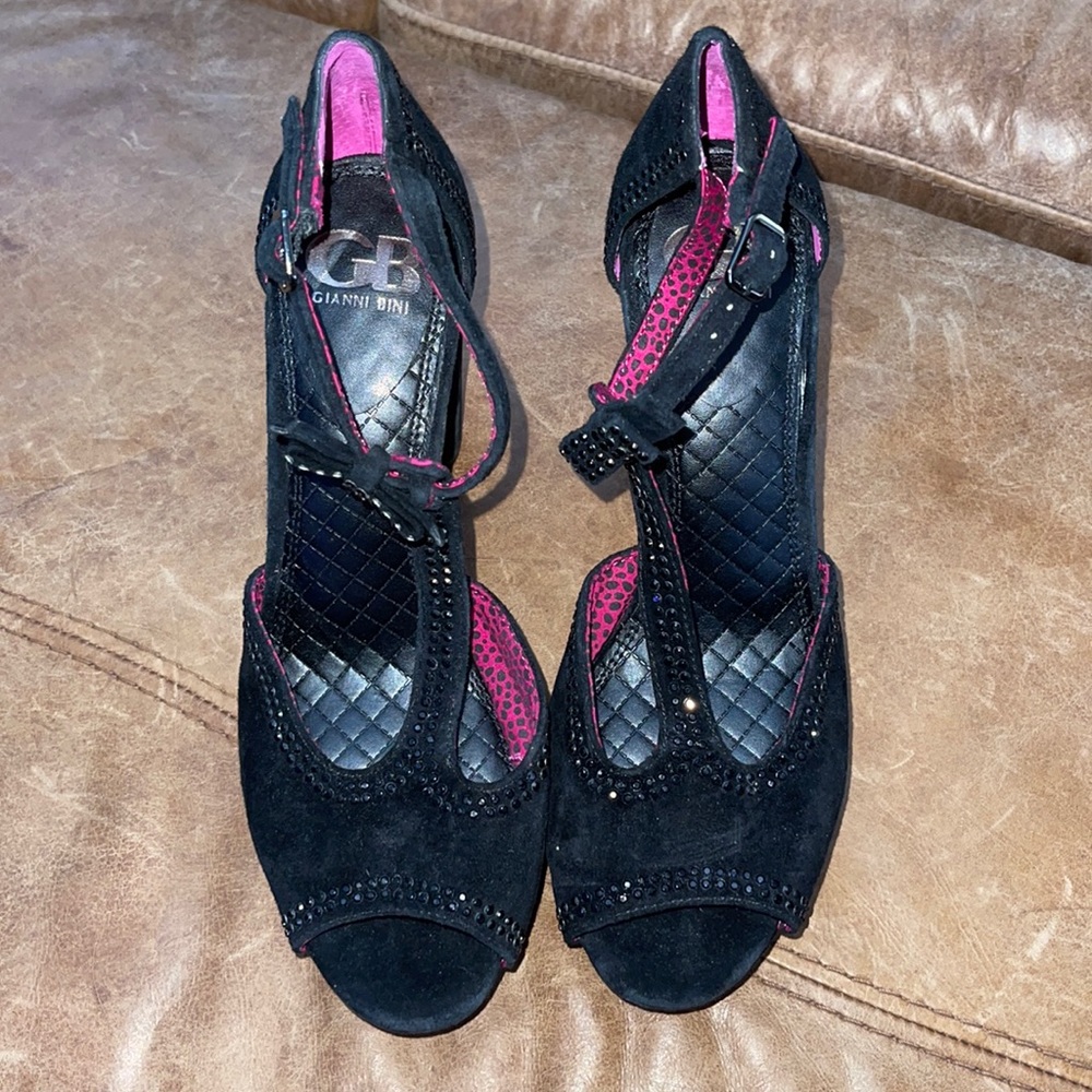 Gianni Bini Platform Heels